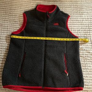 Cinch fleece vest